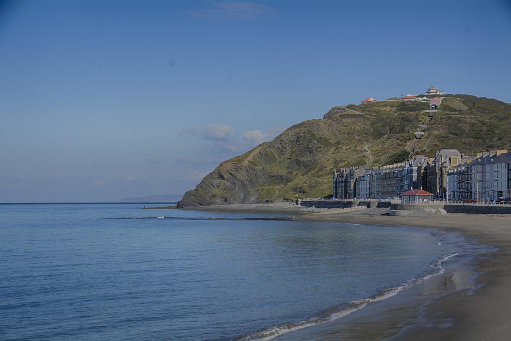 Awel Mor Holiday Apartment Aberystwyth Eksteriør bilde