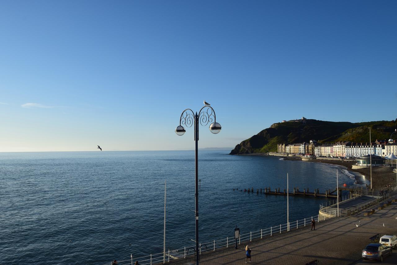 Awel Mor Holiday Apartment Aberystwyth Eksteriør bilde